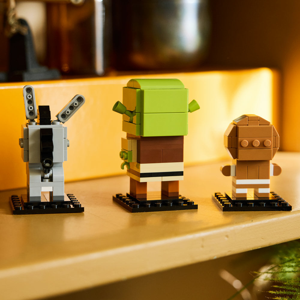 LEGO® BrickHeadz™ Shrek, Donkey & Gingy 40923 lifestyle