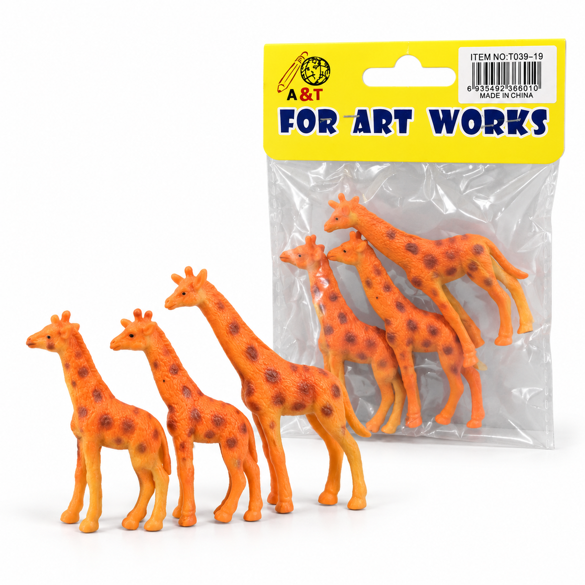 A&T giraffe figures set 3 pieces