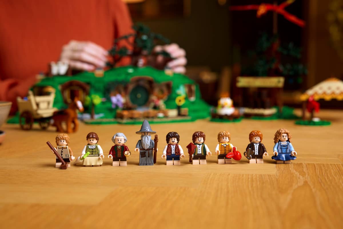 Lego THE LORD OF THE RINGS :THE SHIRE || ليغو لورد اوف ذا رينغز العرش