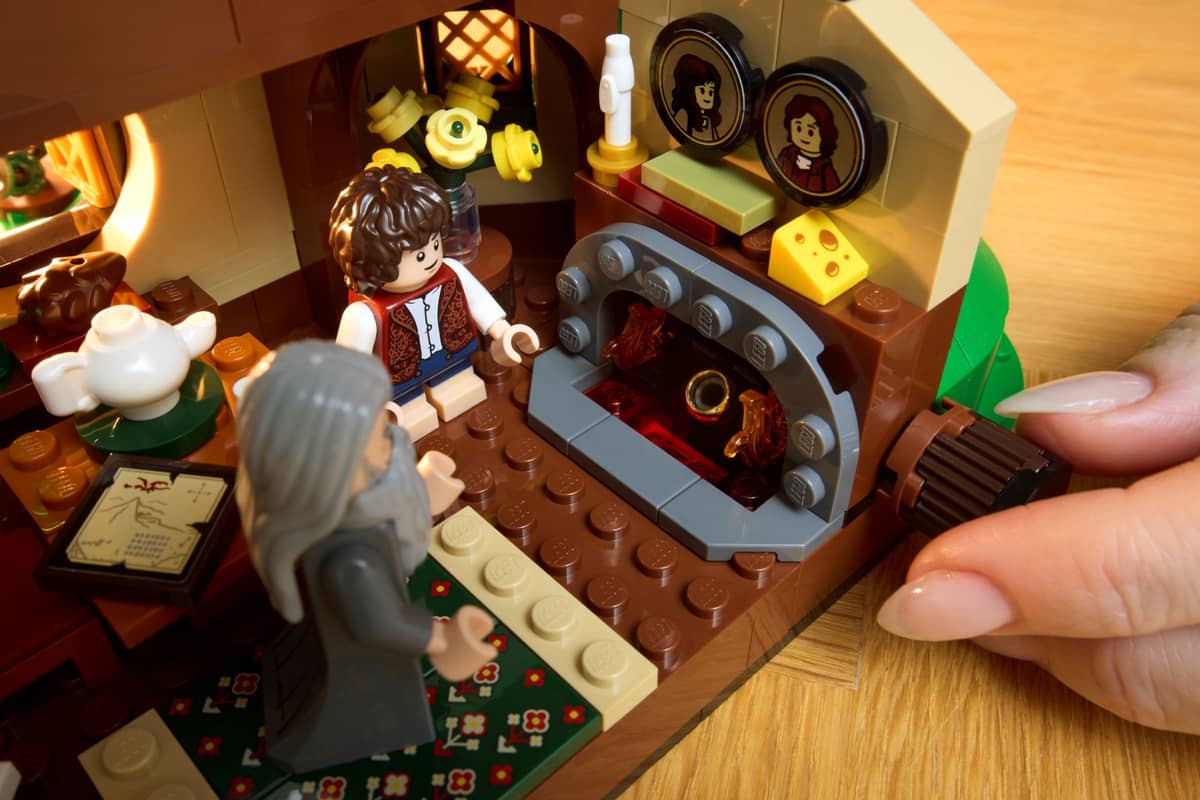 Lego THE LORD OF THE RINGS :THE SHIRE || ليغو لورد اوف ذا رينغز العرش