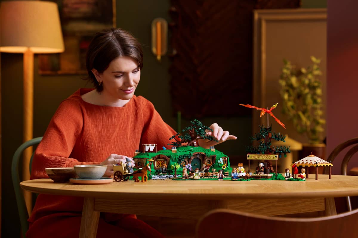 Lego THE LORD OF THE RINGS :THE SHIRE || ليغو لورد اوف ذا رينغز العرش