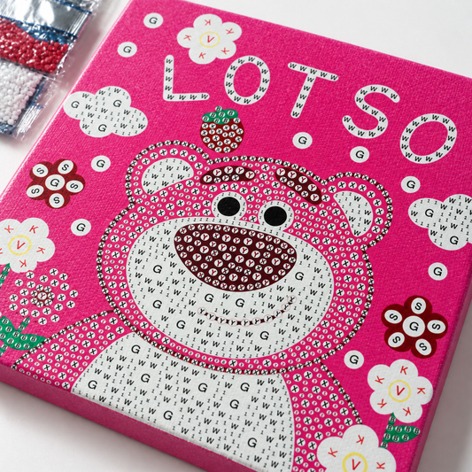 Diamond Art Canvas Kit — Lotso Pink Bear — 25x25 cm || مجموعة تزين كانفاس بالكريستال - الدب الوردي لوتسو - 25 × 25 سم