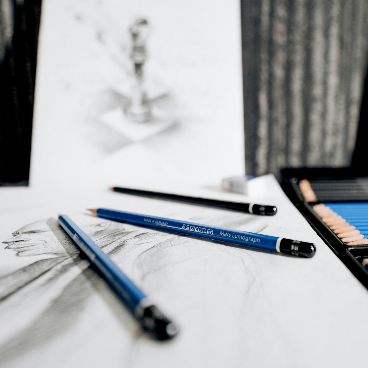 Staedtler Mars Lumograph 6 Sketch Pencils Set – official product detail or demonstration 6