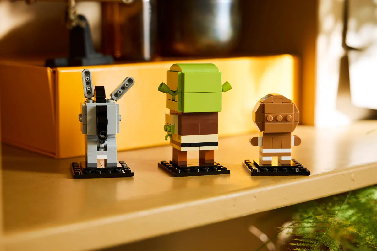 LEGO® BrickHeadz™ Shrek, Donkey & Gingy Figures 40923 official gallery image 8