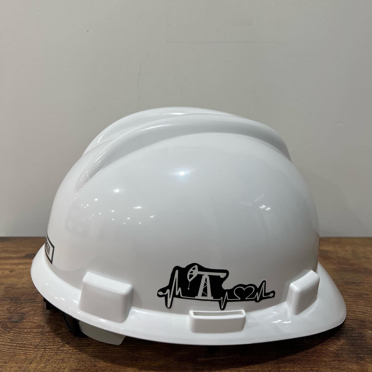 Petroleum Engineer Helmet || خوذة المهندس البترول