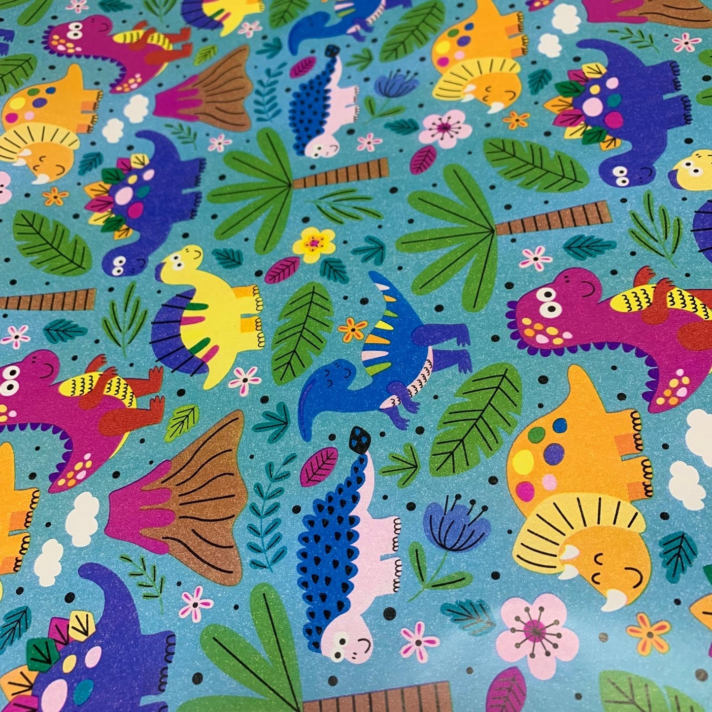 Gift Wrapping Paper 2 M x 70 cm #27 || رول تغليف هدايا مقاس ٢ متر في ٧٠ سم #27