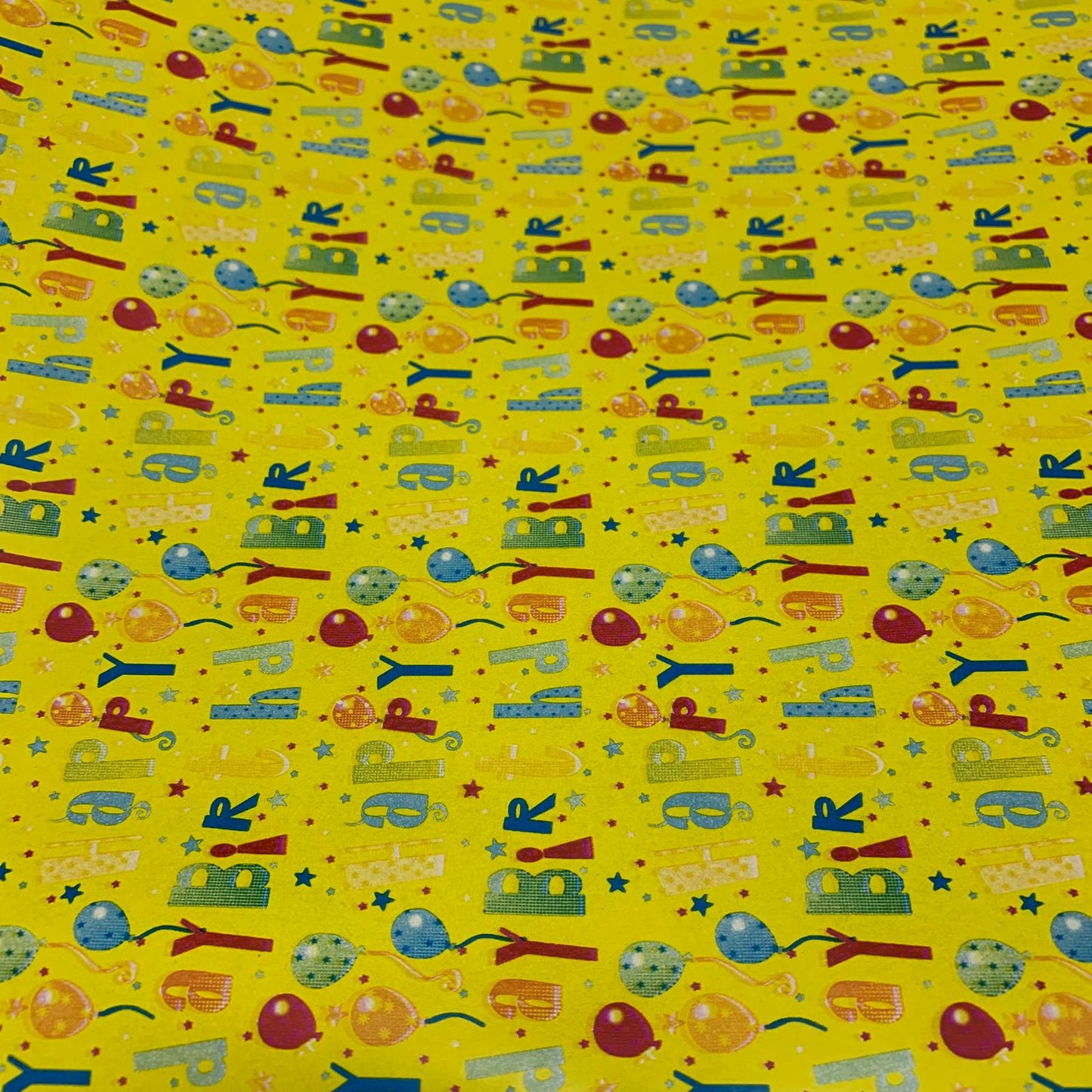 Gift Wrapping Paper 2 M x 70 cm #32 Happy Birthday || رول تغليف هدايا مقاس ٢ متر في ٧٠ سم #32 عيد ميلاد