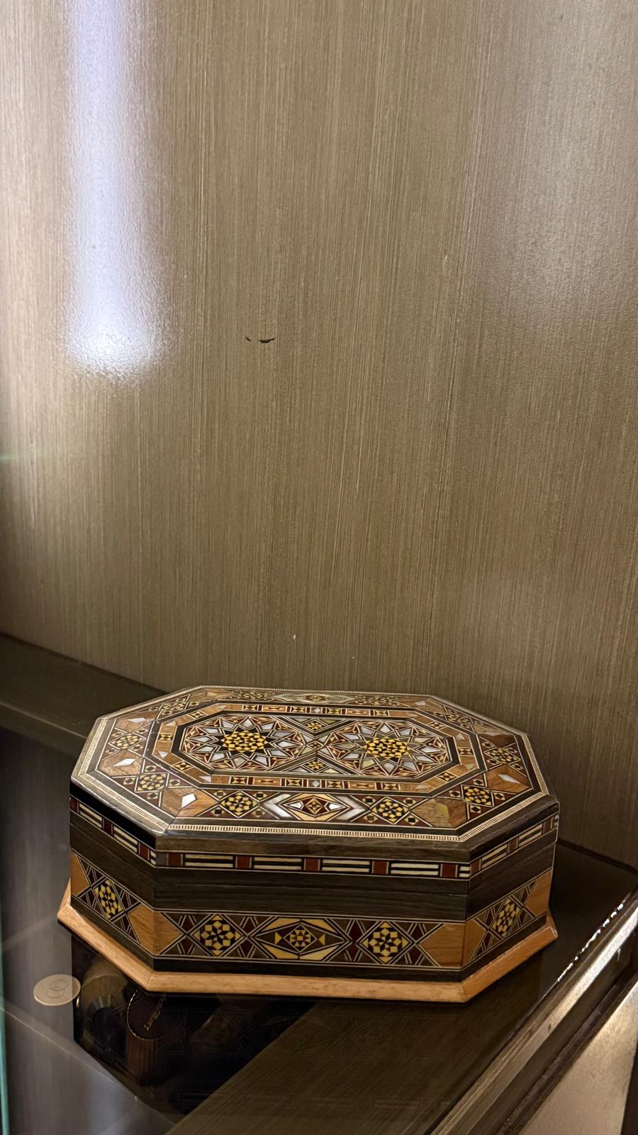 Octagonal Wooden Box || بوكس دمشقي خشبي ثماني