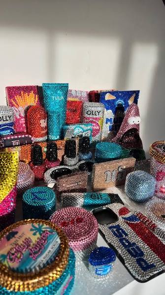 Bedazzled Crystals 28 Colors with Glue Set || مجموعة بيدازلد كريستال ٢٨ لون مع صمغ