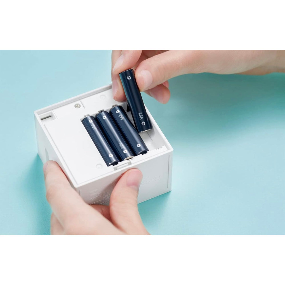 KING JIM TEPRA Lite Portable Thermal Label Printer from Japan Easily Operated with a Smartphone || طابعات ليبلات الحرارية من التلفون كينج جيم اليابانية
