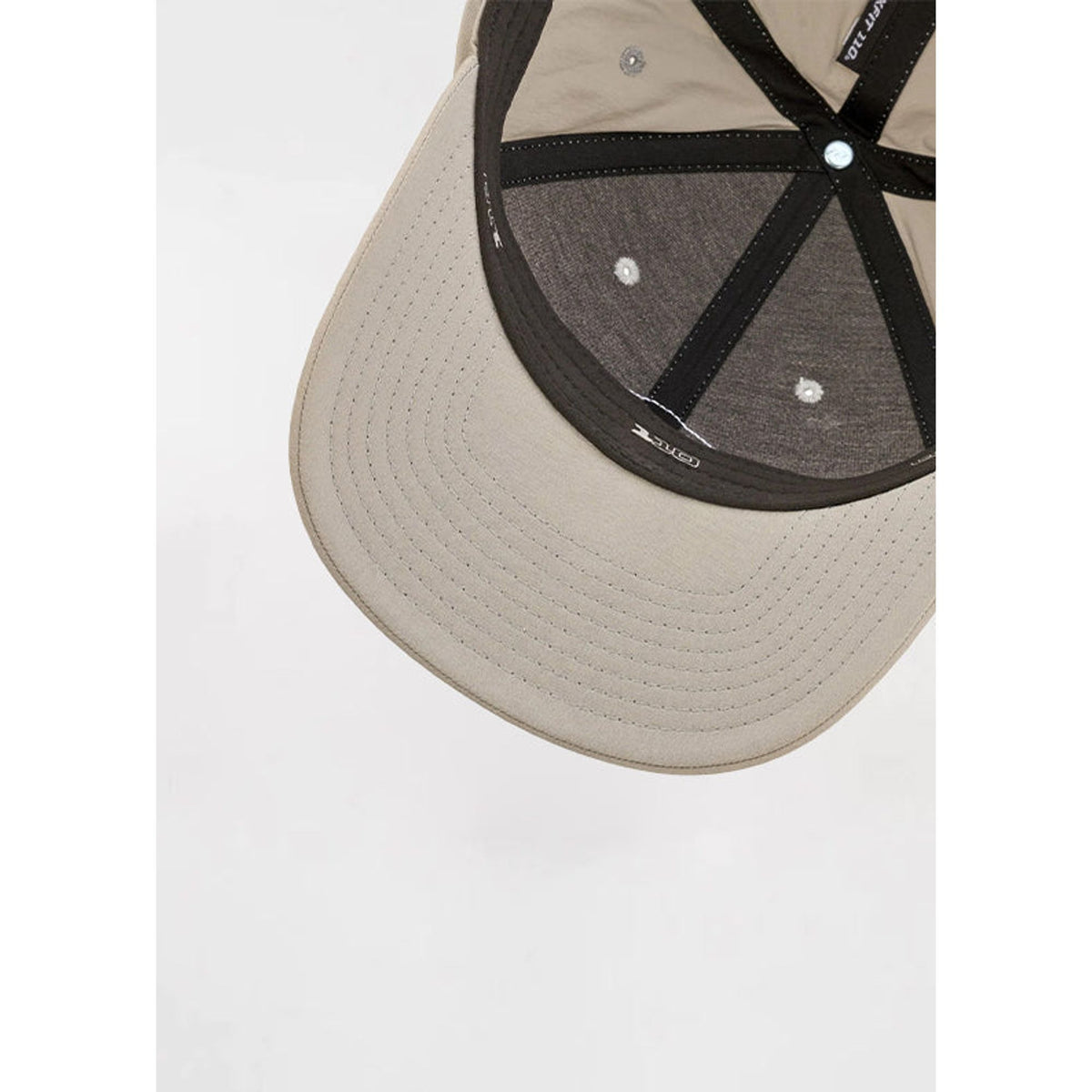 grey black clover hat adjustable || كاب بلاك كلوفر #1