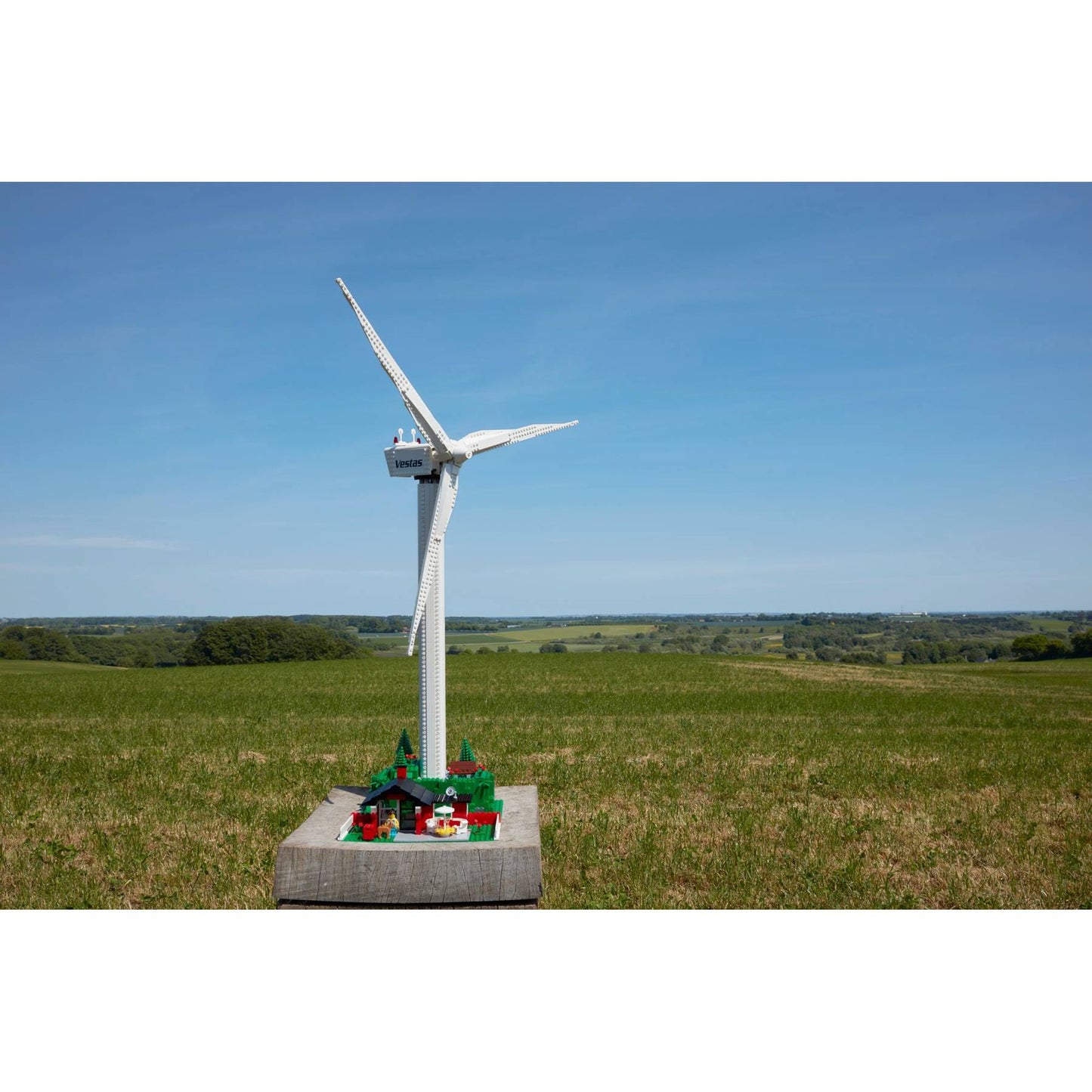 Lego Creator Wind Turbine 826 Pcs || ليقو توربينه الرياح 826 قطعه