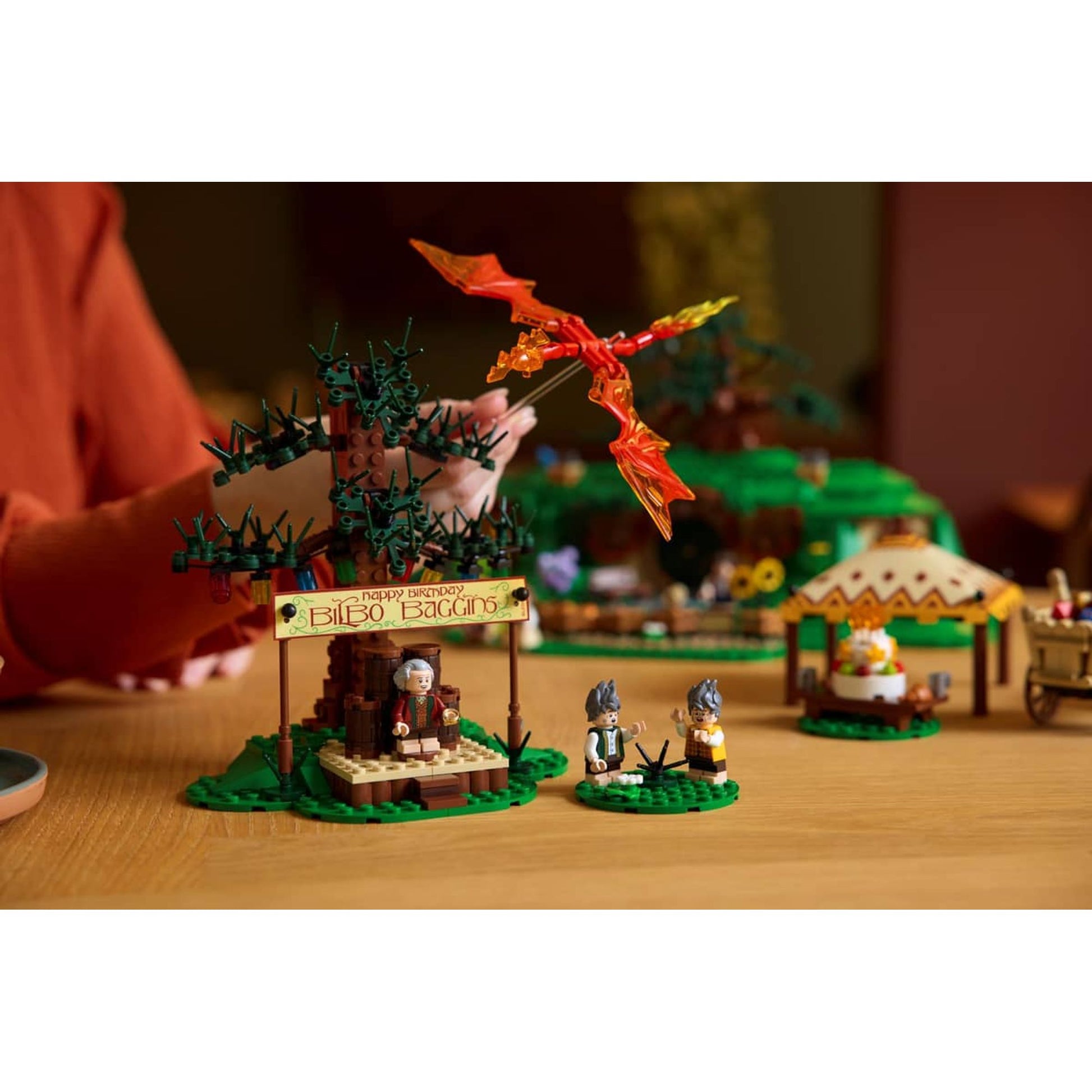 Lego THE LORD OF THE RINGS :THE SHIRE || ليغو لورد اوف ذا رينغز العرش